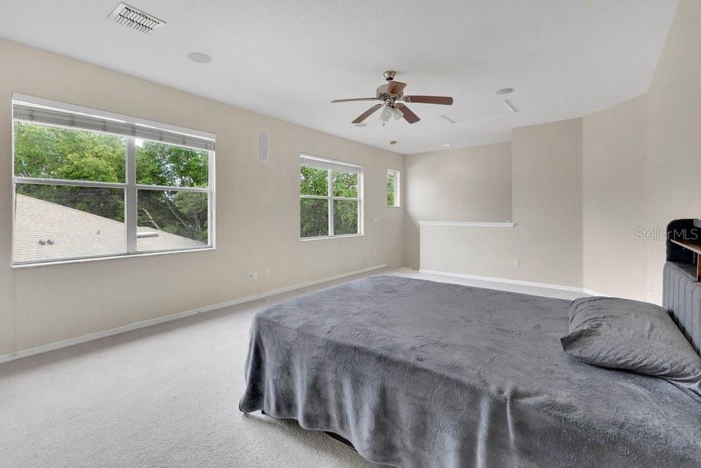 912 Hire Cir Property Photo 24