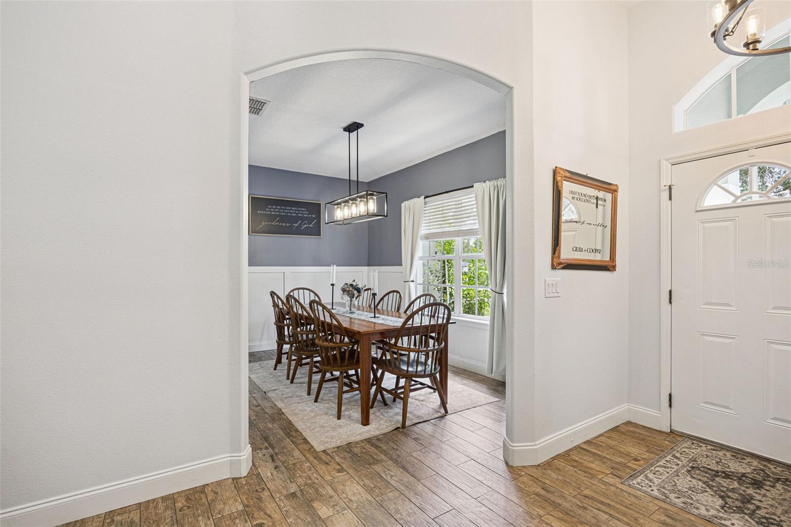 41220 Alder Way Property Photo 5