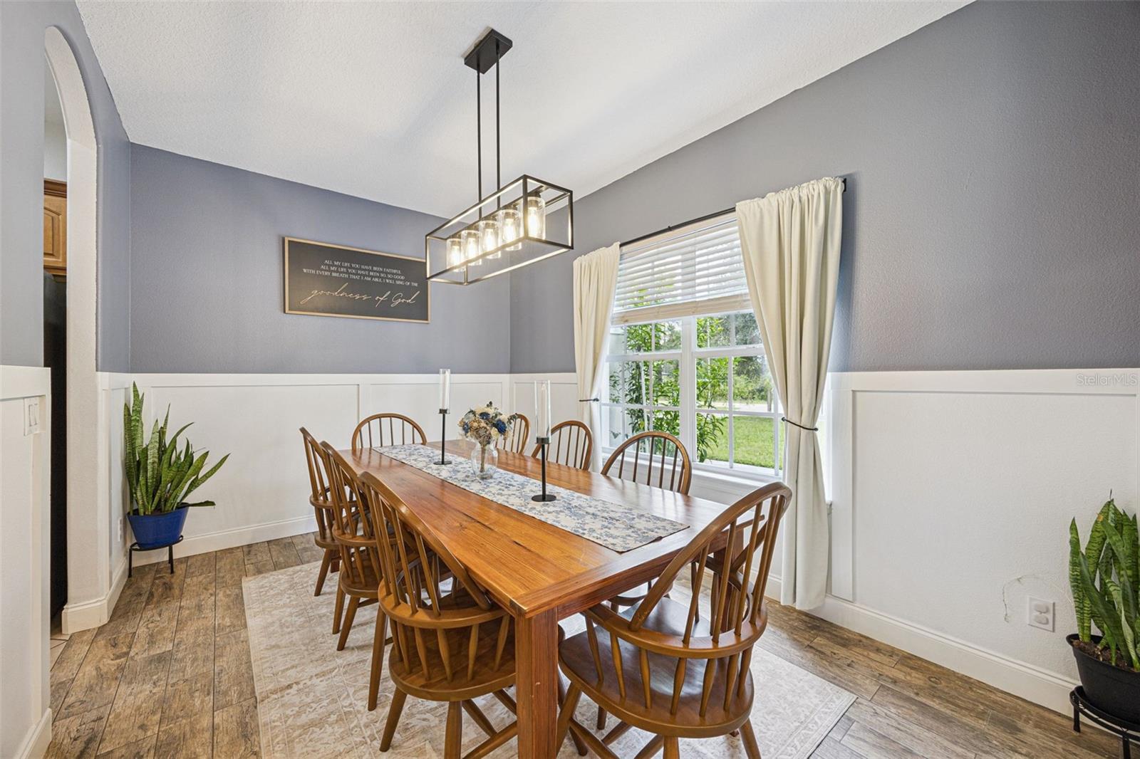 41220 Alder Way Property Photo 6