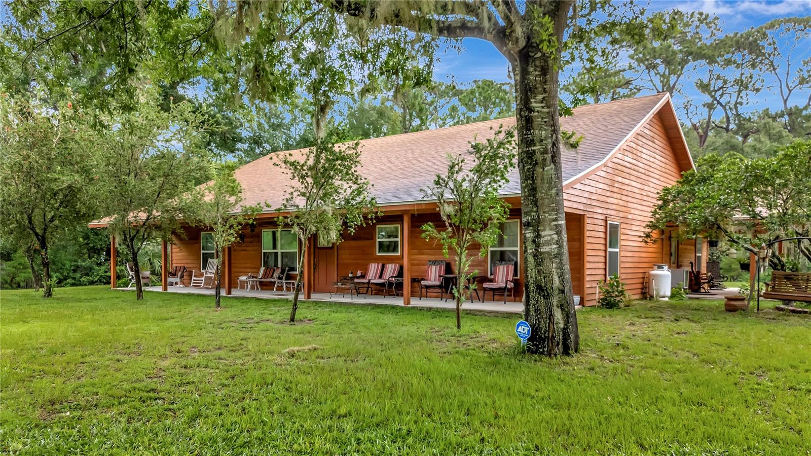 7427 Redwing Rd Property Photo 3