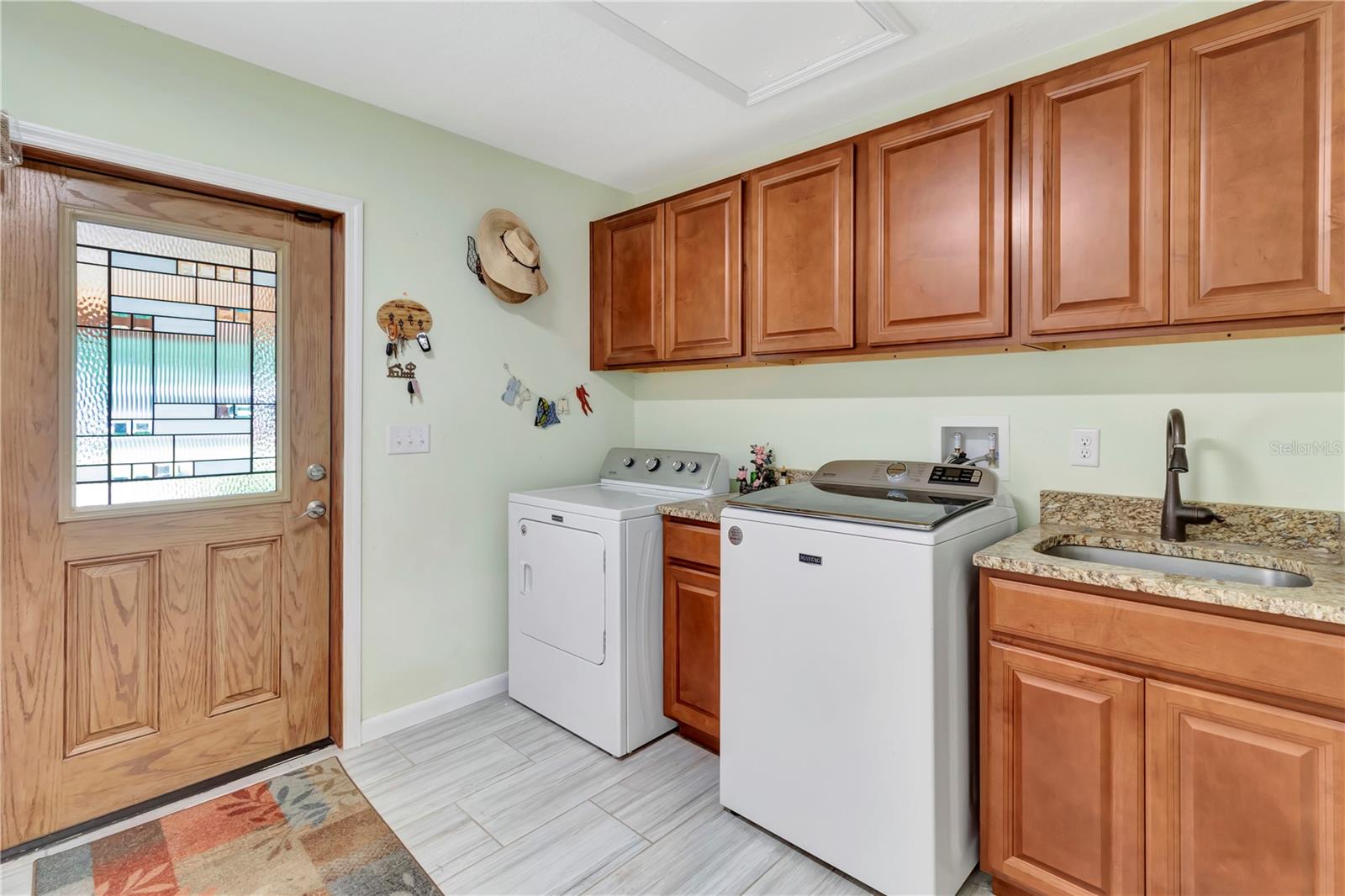 7427 Redwing Rd Property Photo 17