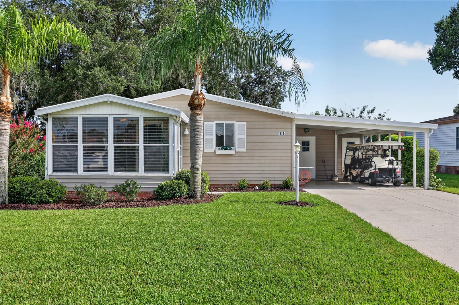 1215 Panama Pl Property Photo 2