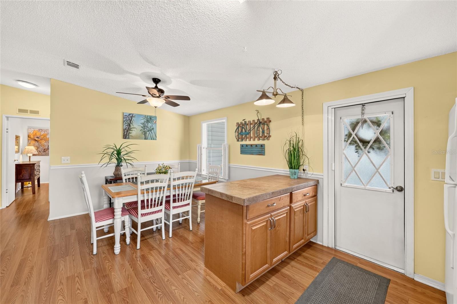 1215 Panama Pl Property Photo 10