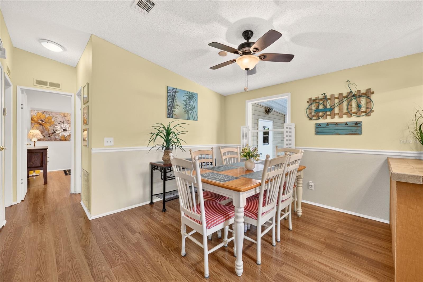 1215 Panama Pl Property Photo 12