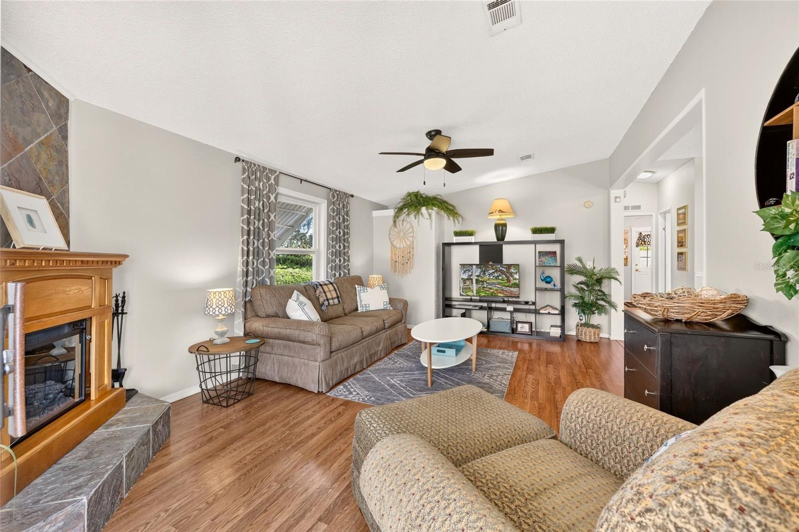 1215 Panama Pl Property Photo 16