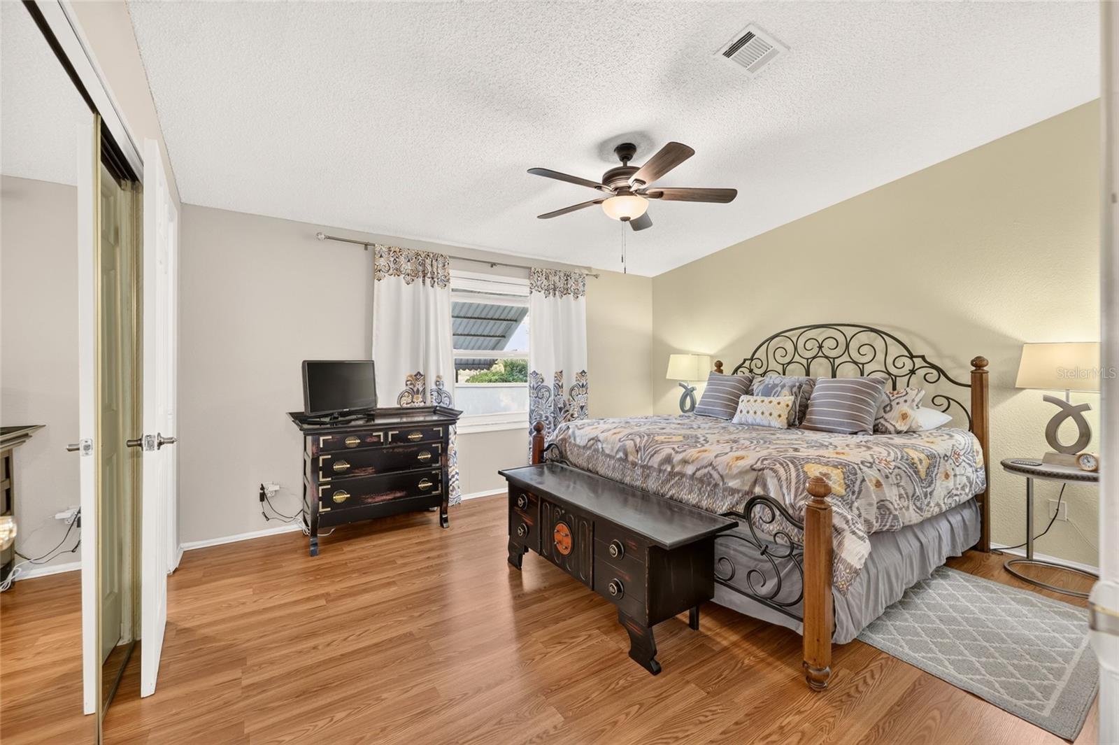 1215 Panama Pl Property Photo 21