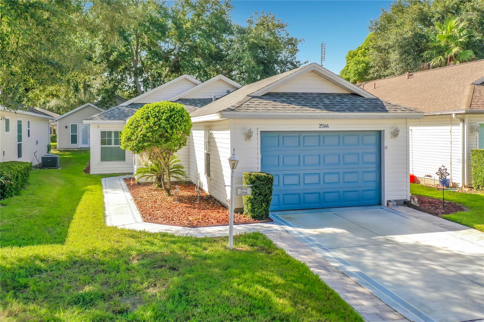 25146 CRANES ROOST CIR Property Photo 1