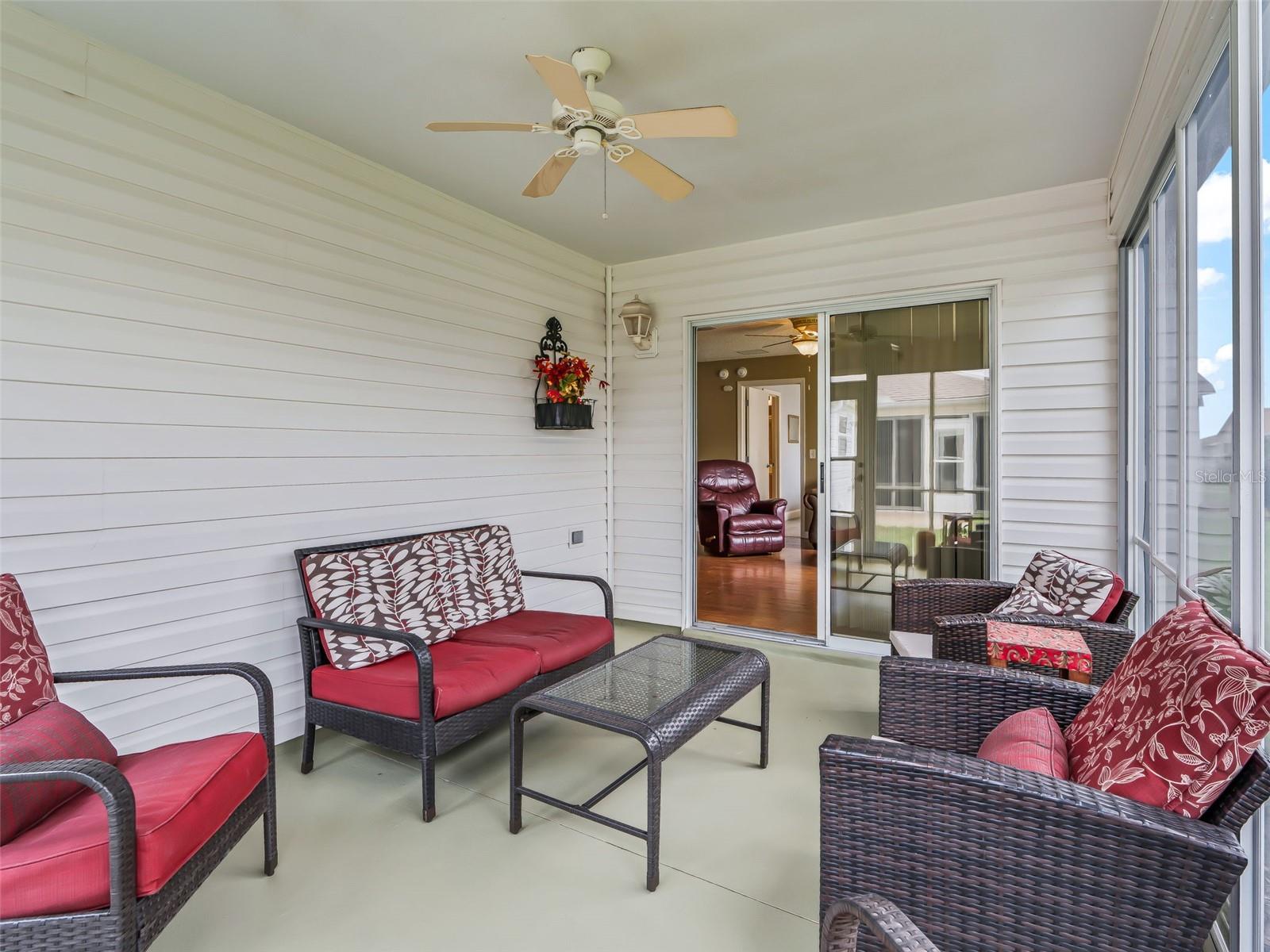 897 Livingston Loop Property Photo 14