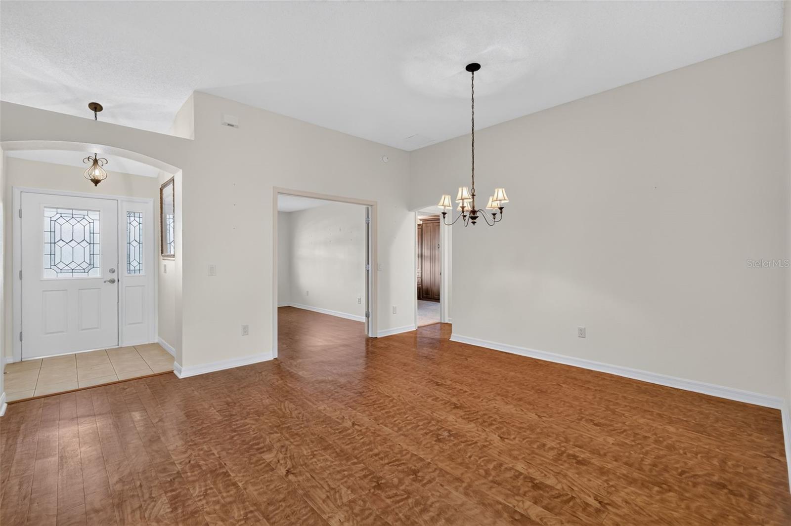 1557 Oak Forest Dr Property Photo 24