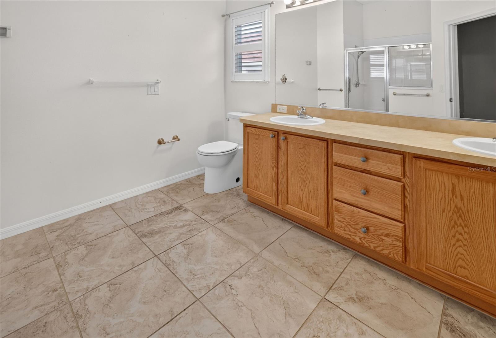 1557 Oak Forest Dr Property Photo 31