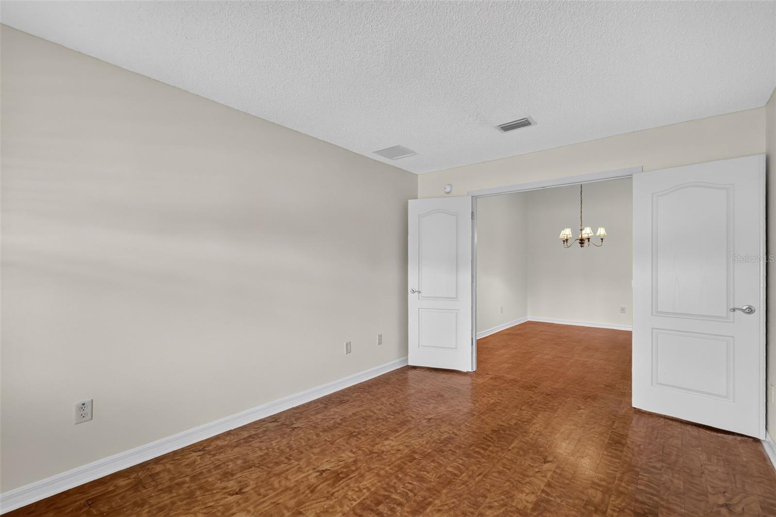1557 Oak Forest Dr Property Photo 43