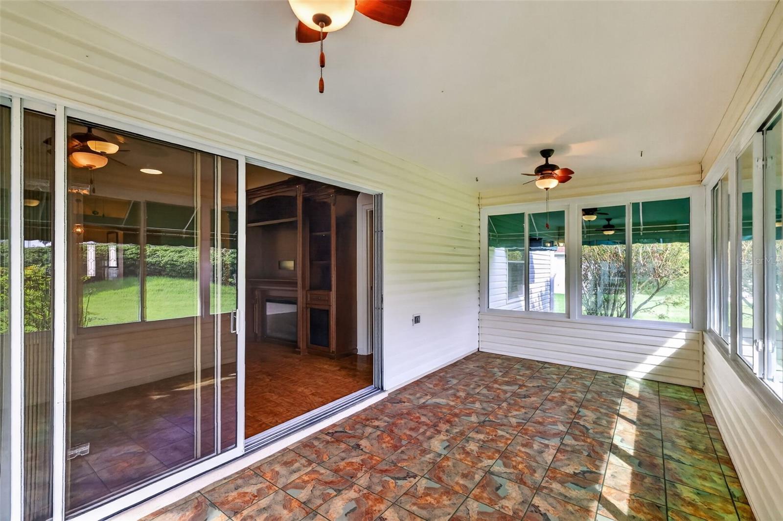 1557 Oak Forest Dr Property Photo 47