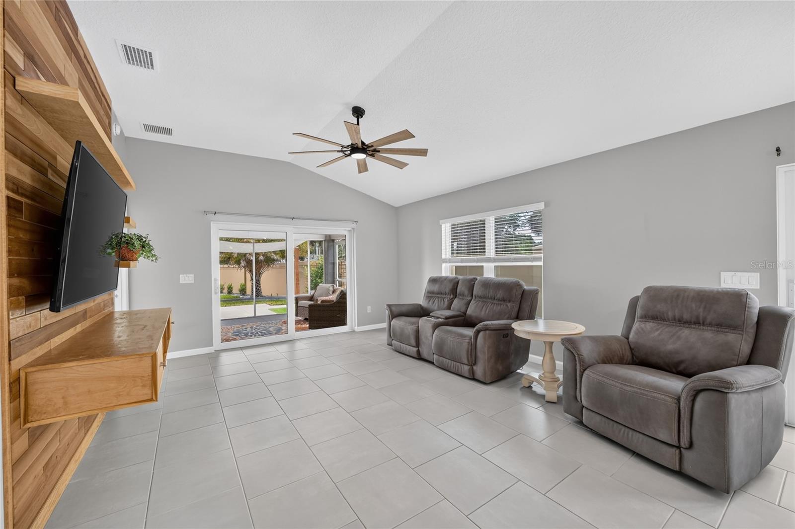 3501 Connor Way Property Photo 17