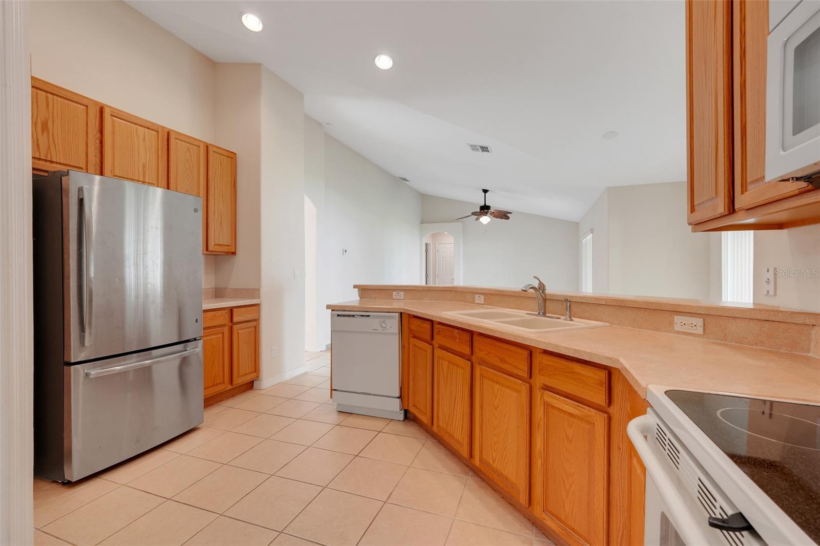 12900 Cloverdale Ln Property Photo 12