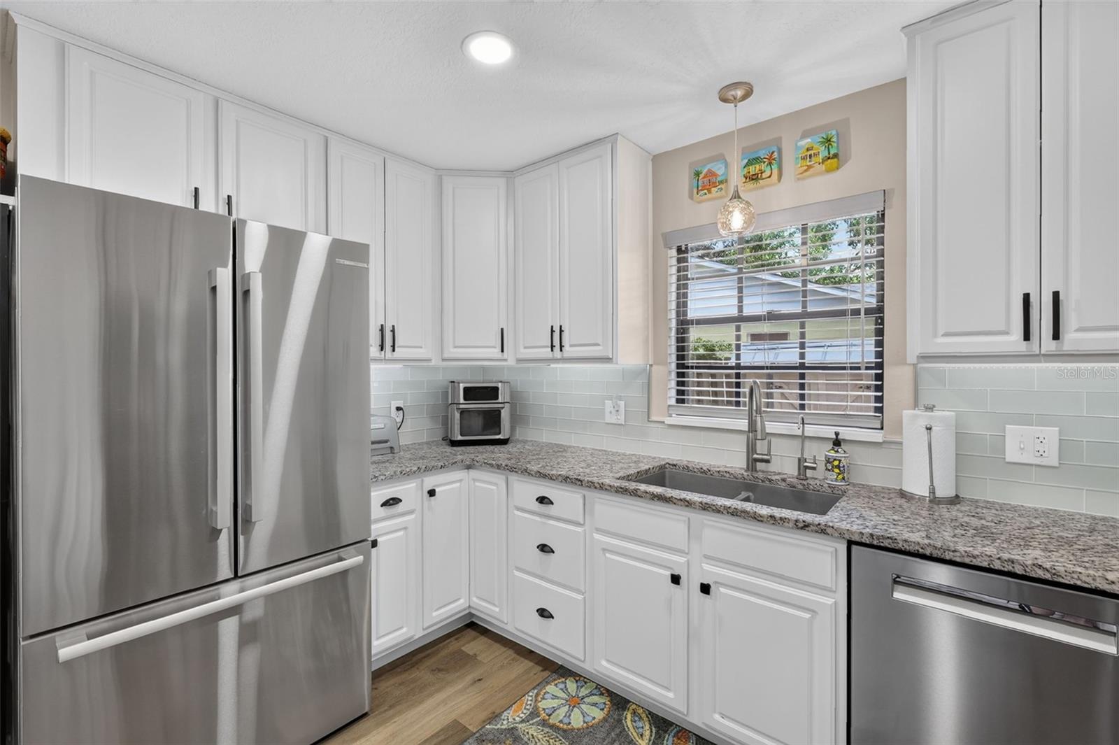 2115 Suzanne Dr Property Photo 15