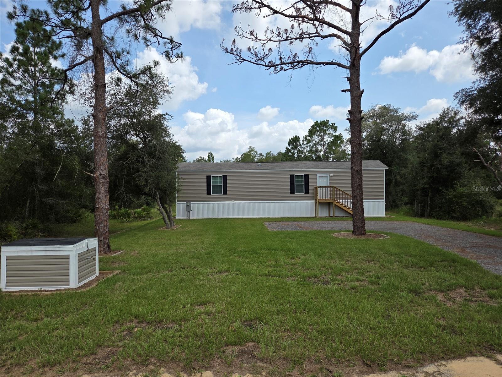 9448 Rousseau St Property Photo 3