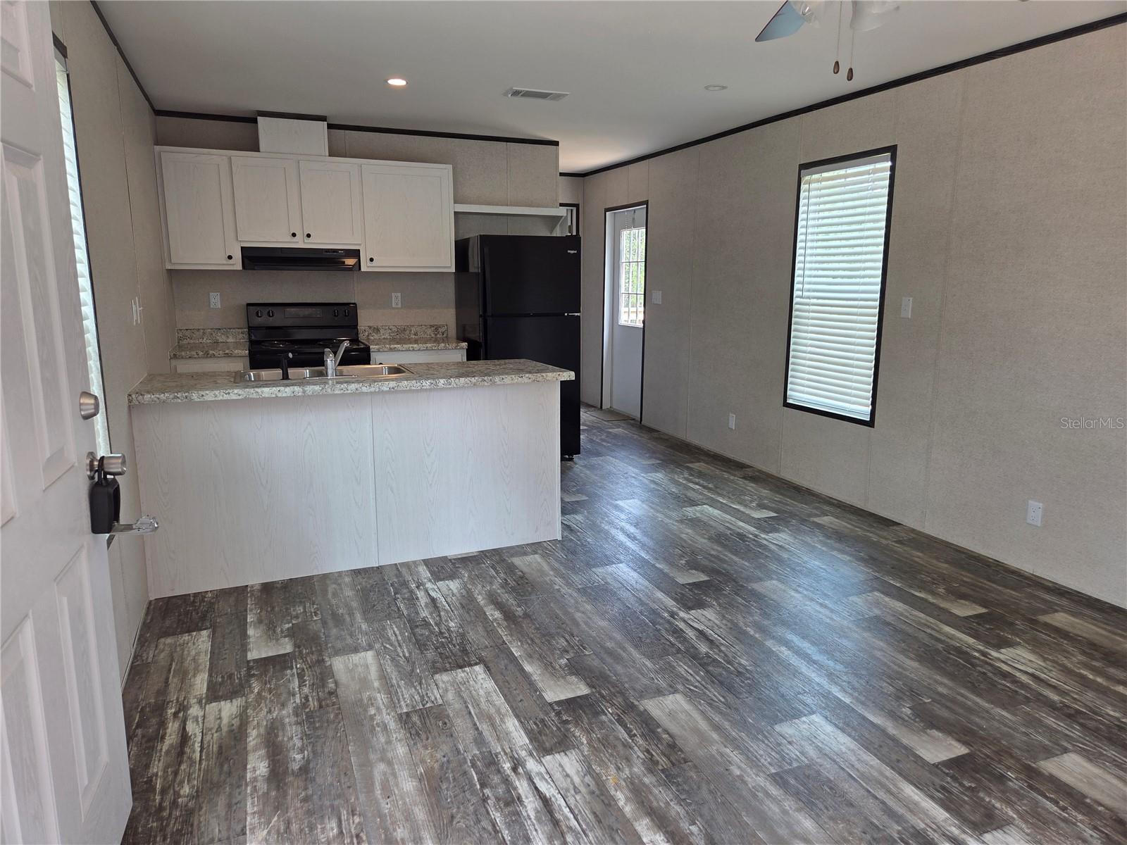 9448 Rousseau St Property Photo 8