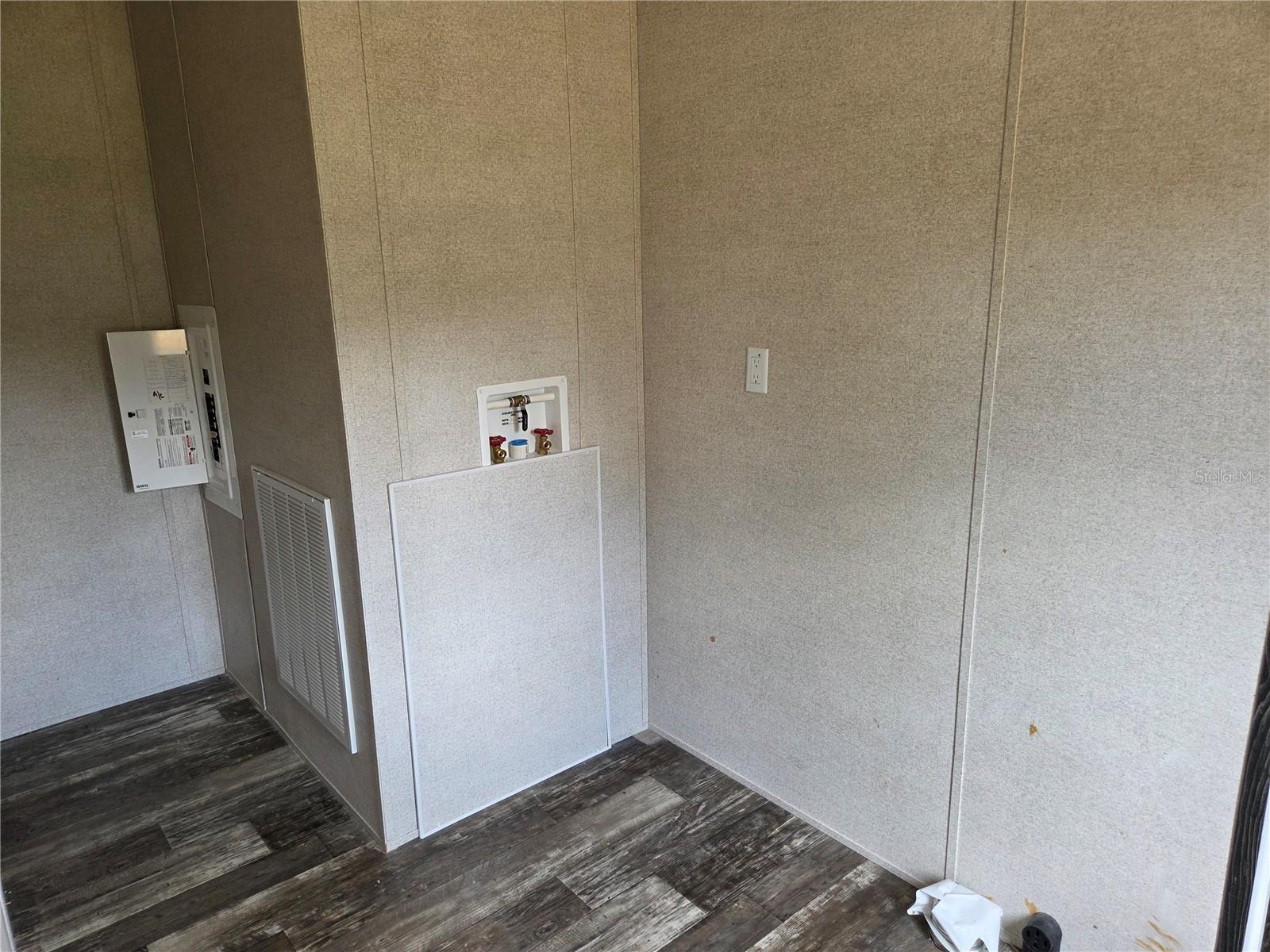 9448 Rousseau St Property Photo 17