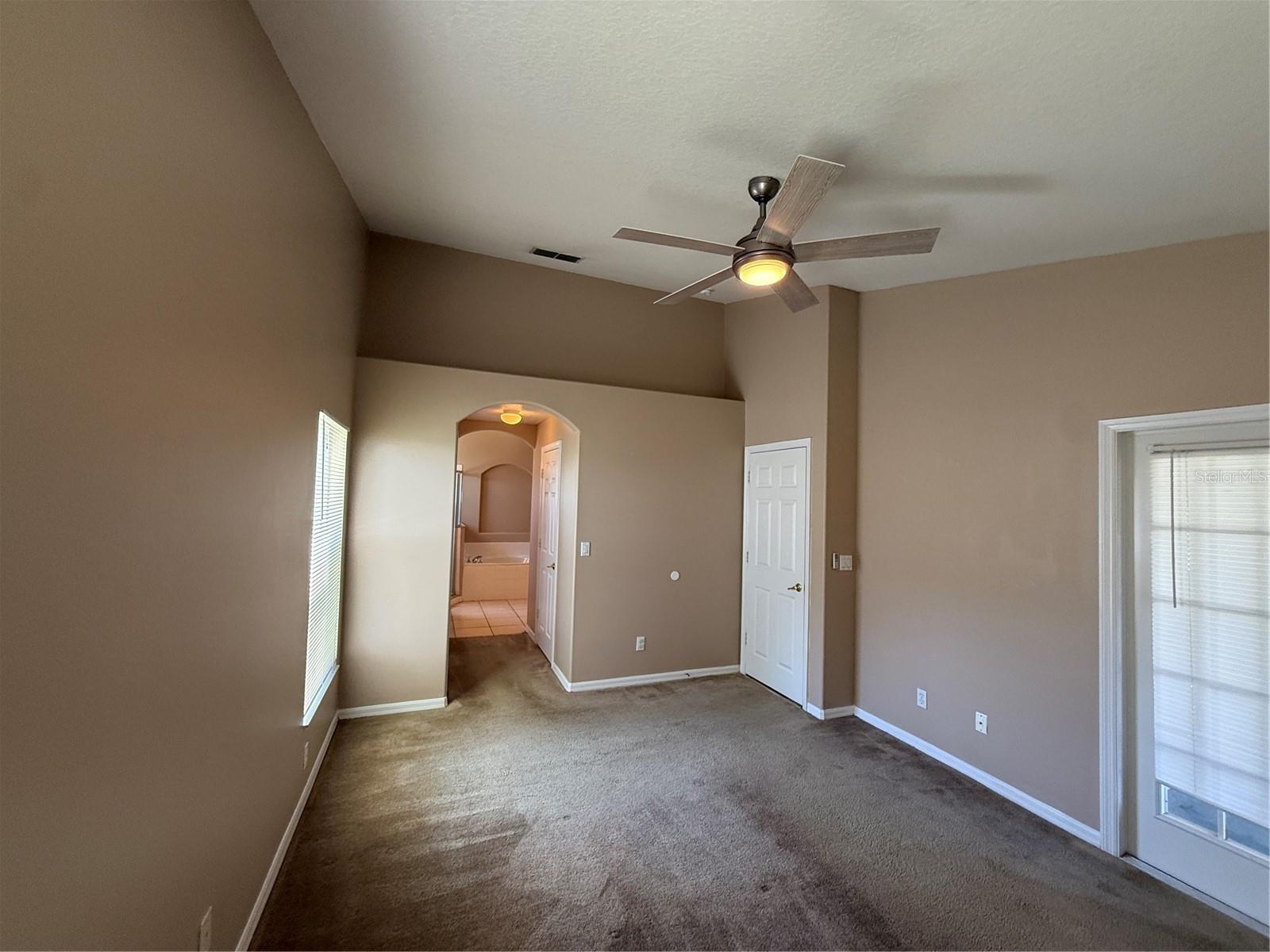 2735 Cedaridge Cir Property Photo 6