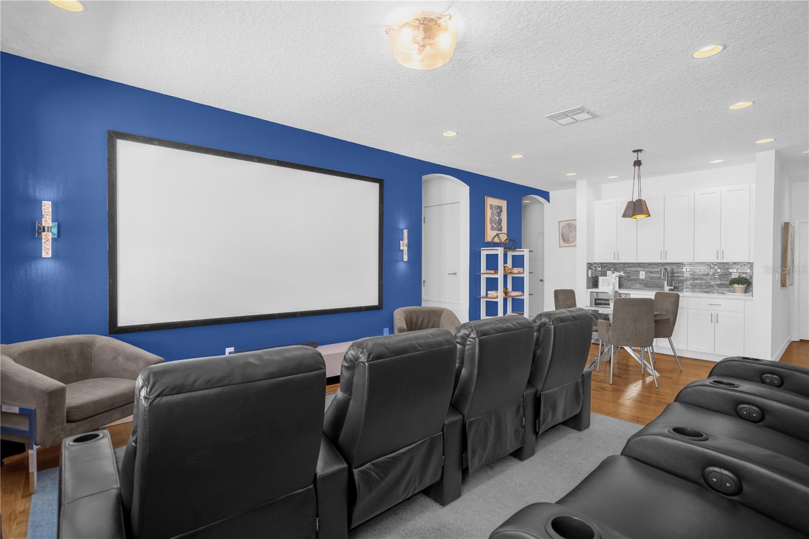 537 Marcello Blvd Property Photo 13