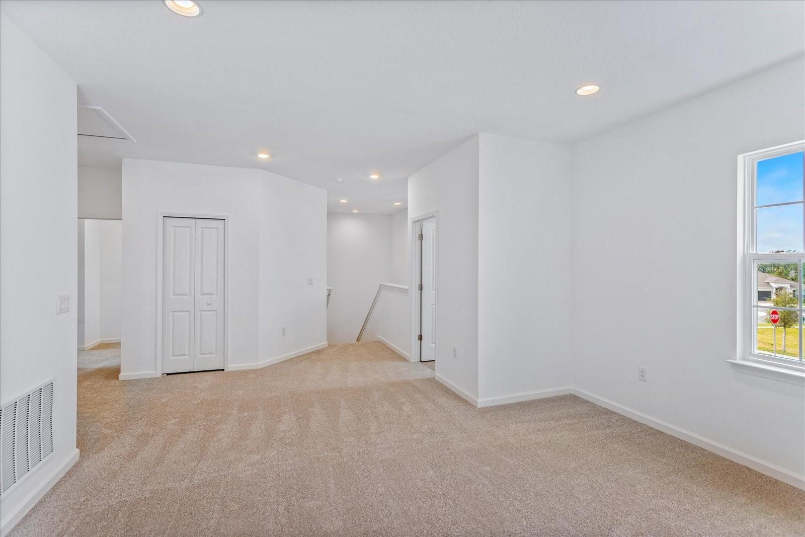 5415 Nickerbean St Property Photo 9