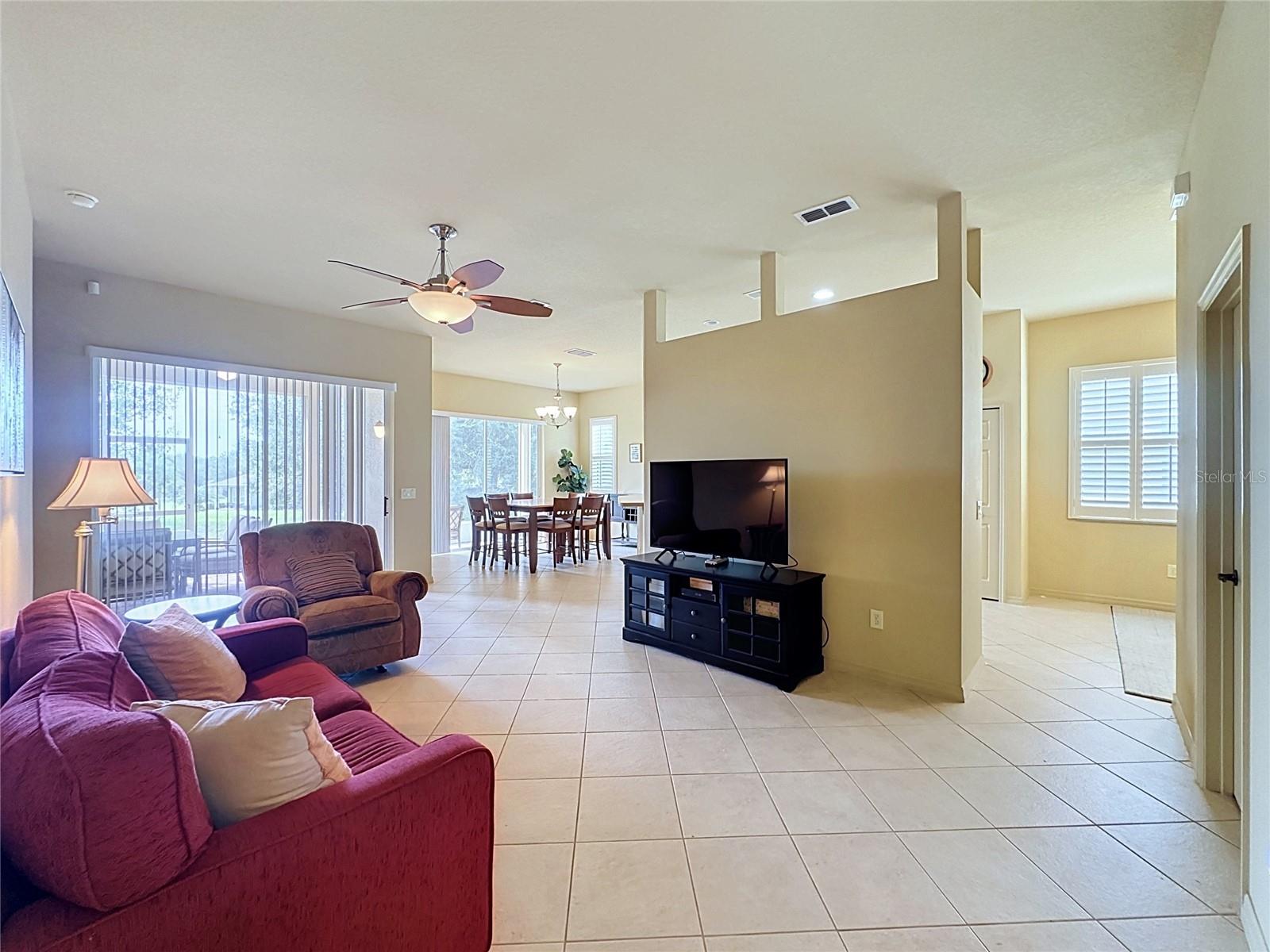 122 Flame Vine Way Property Photo 8