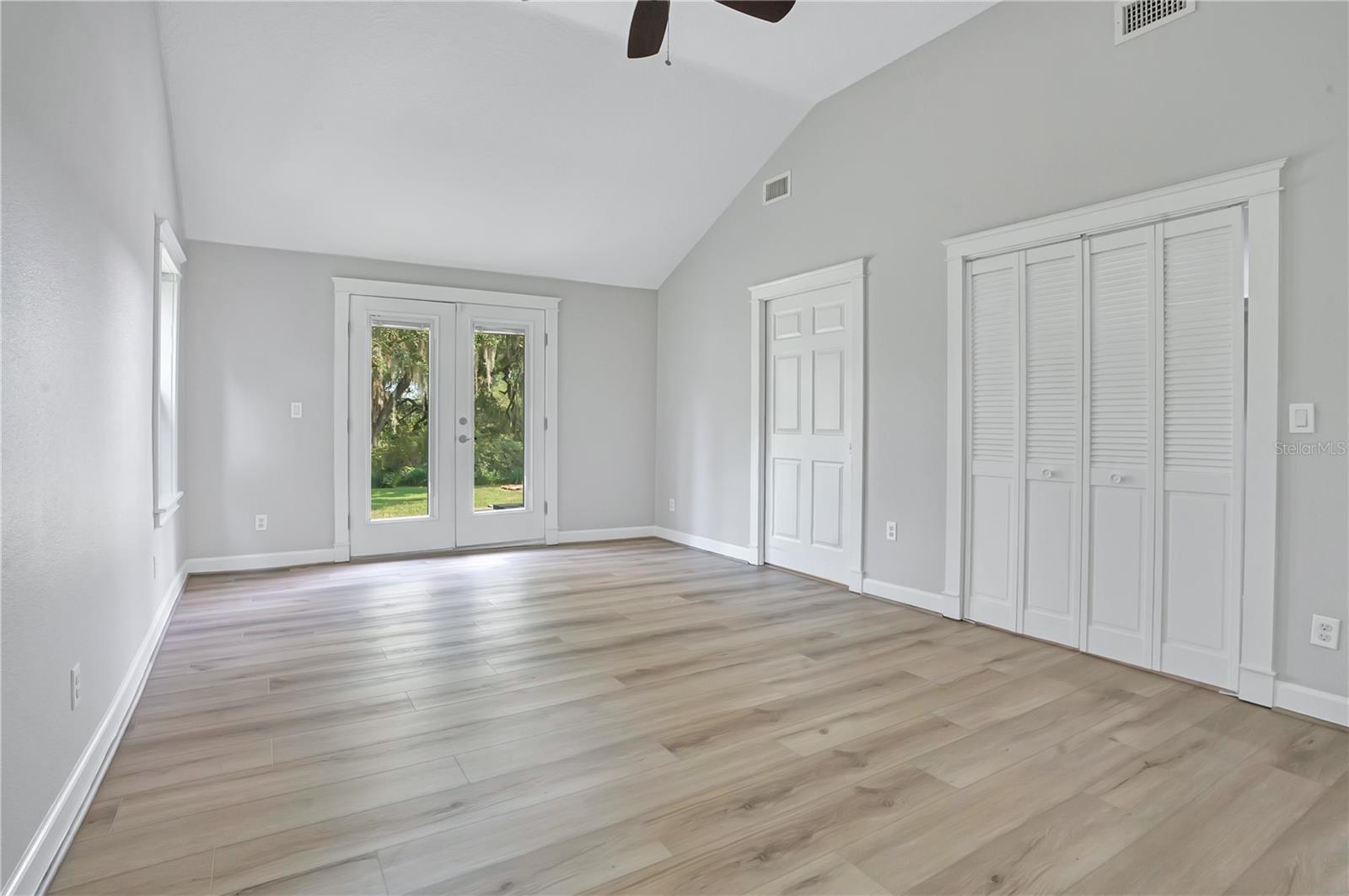 41832 Carrie Ln Property Photo 24
