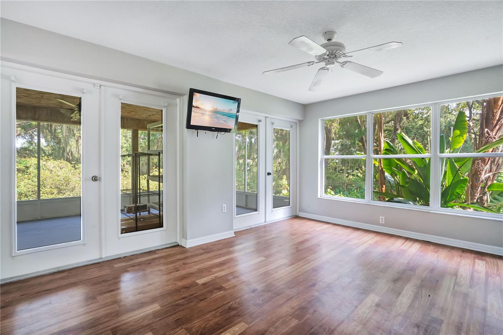 41832 Carrie Ln Property Photo 31