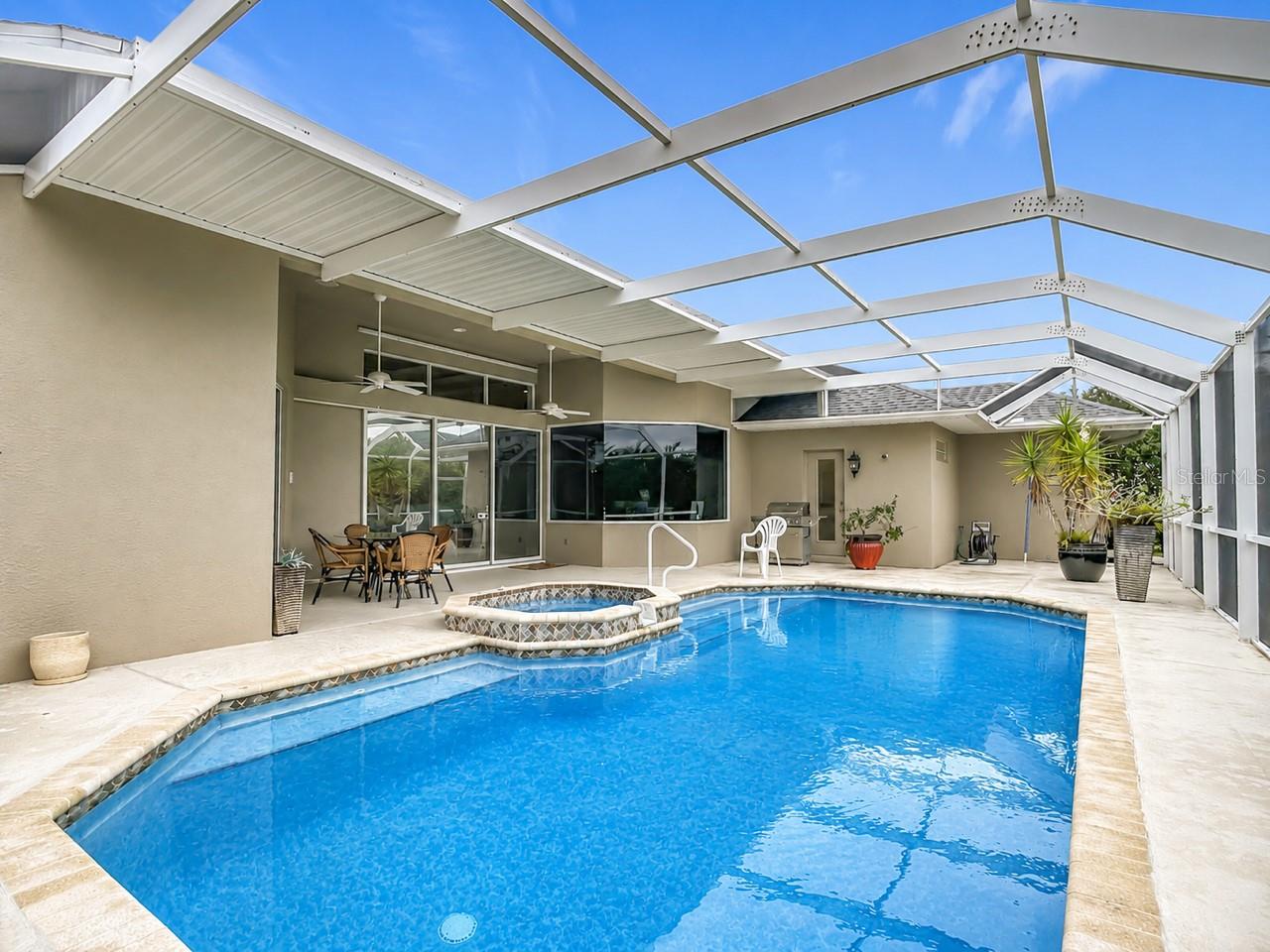 1736 Nuremberg Blvd Property Photo 4