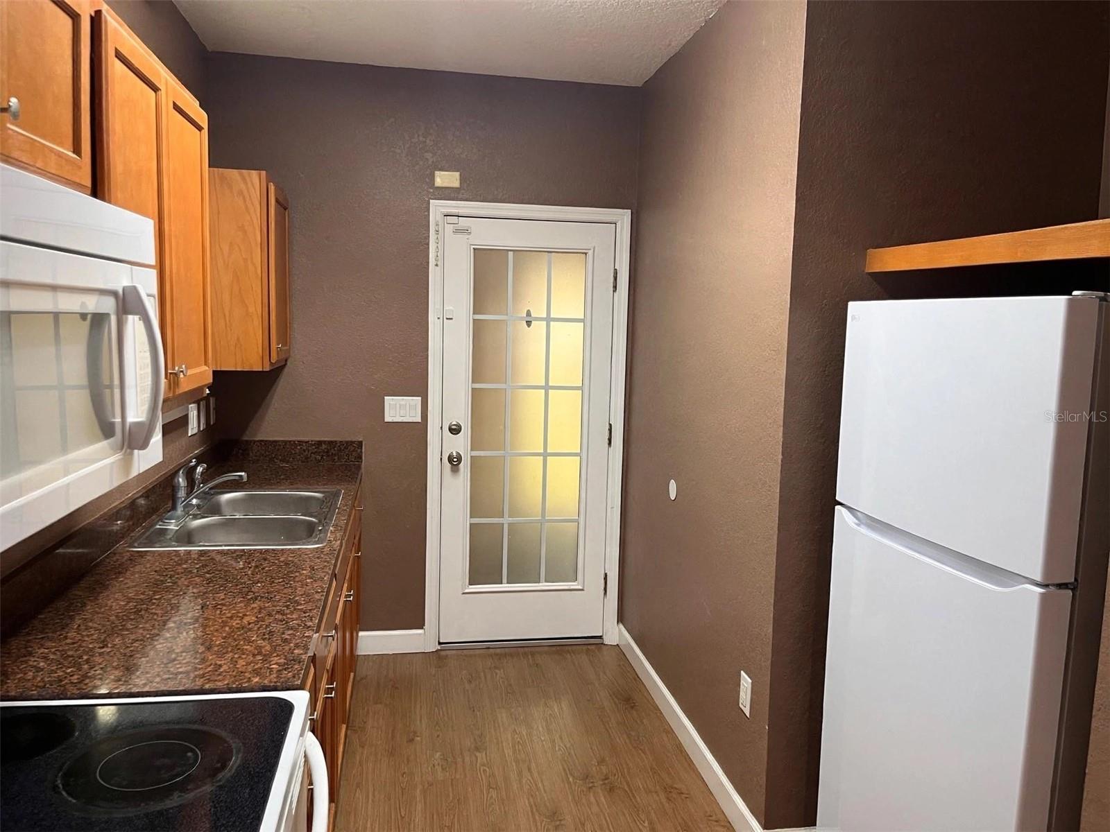 1712 W Main St Property Photo 7