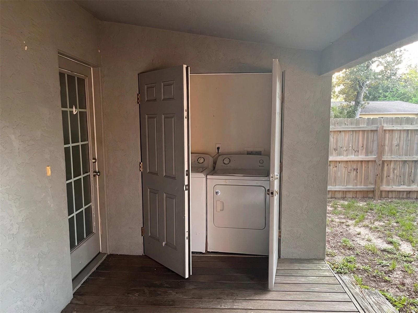 1712 W Main St Property Photo 14
