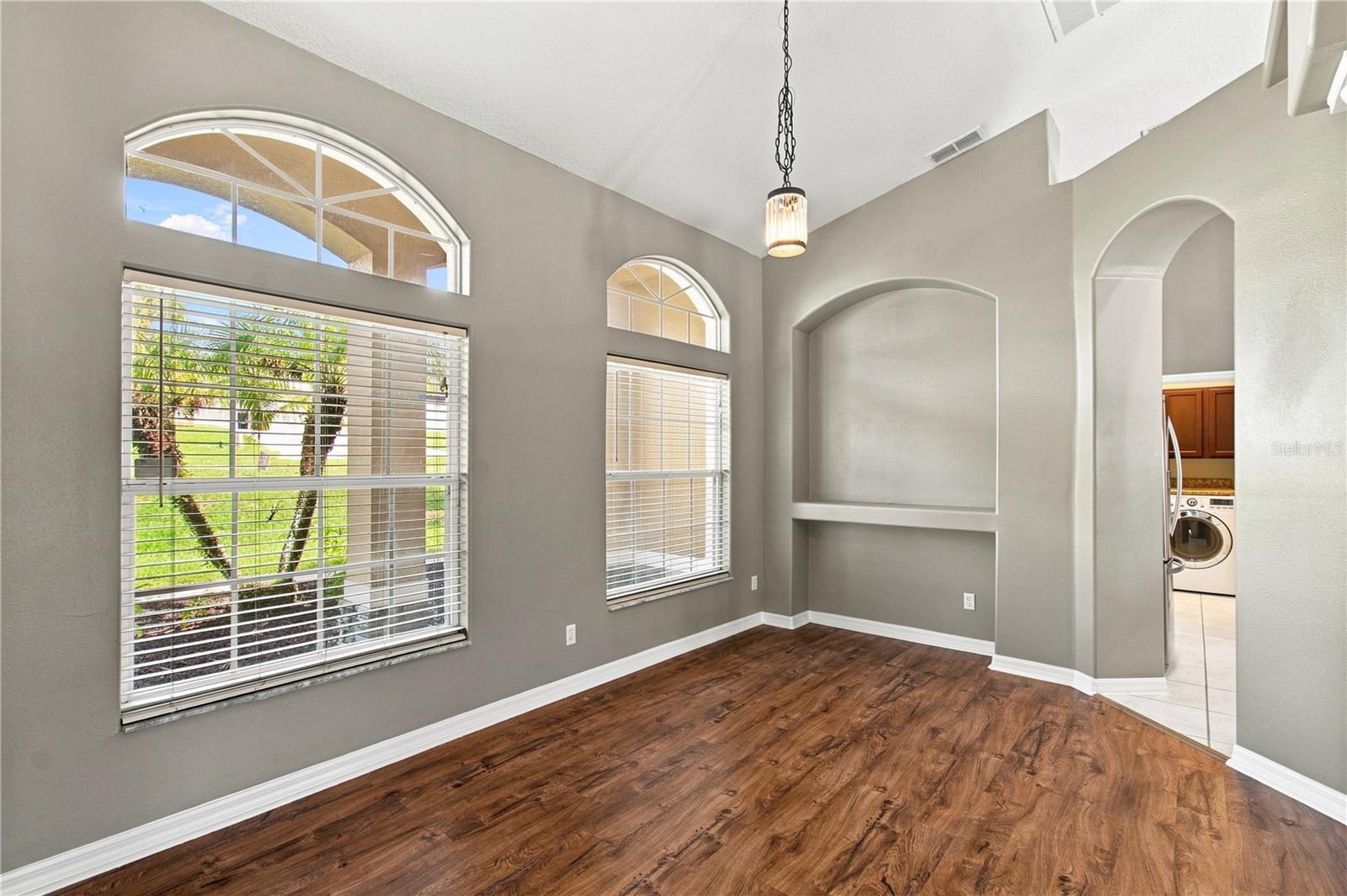 13059 Sandy Pine Ln Property Photo 8