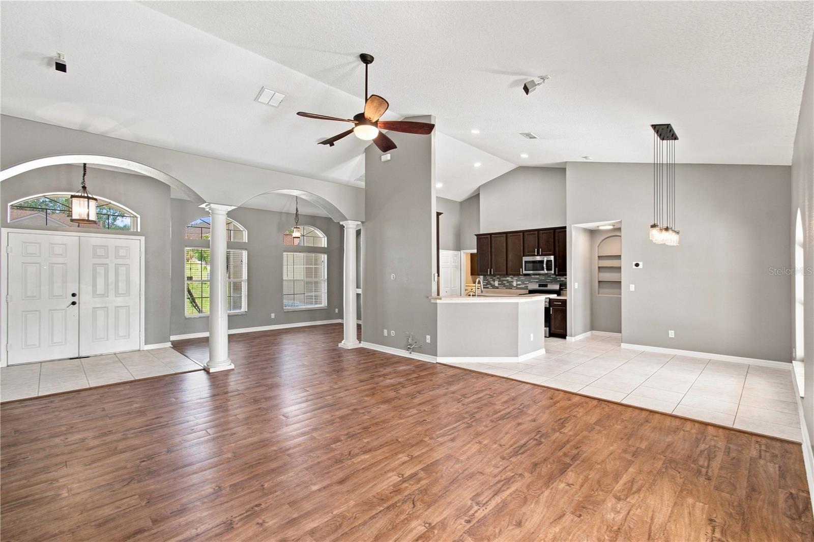 13059 Sandy Pine Ln Property Photo 14