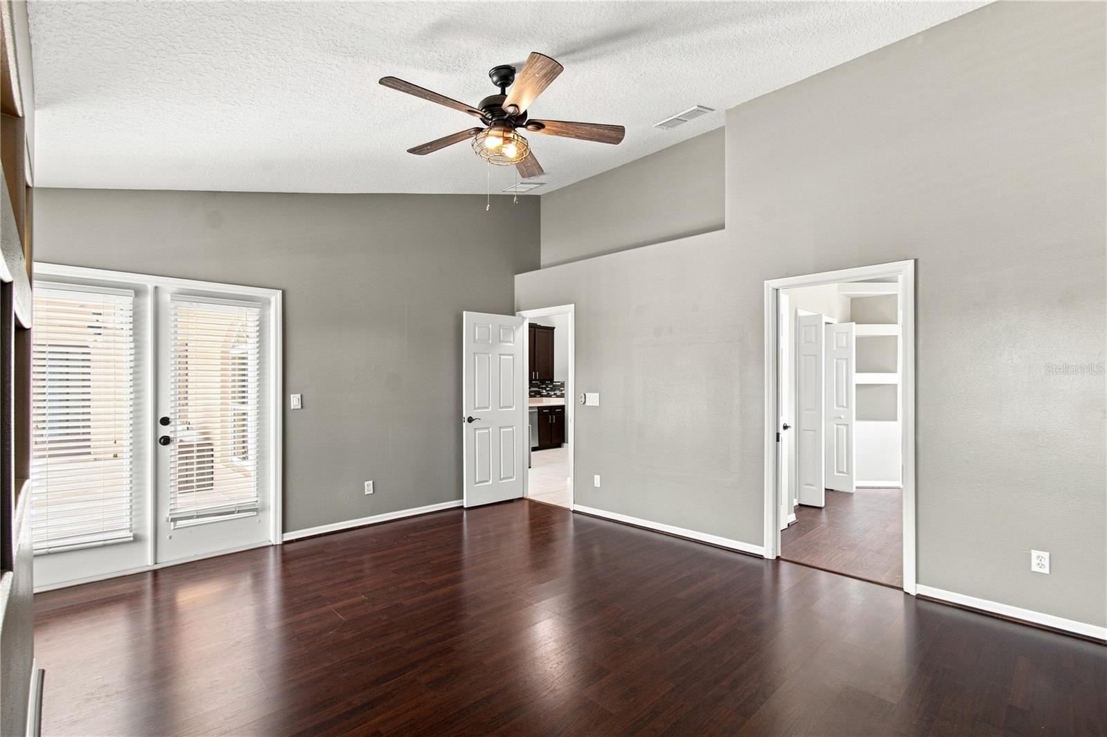 13059 Sandy Pine Ln Property Photo 20