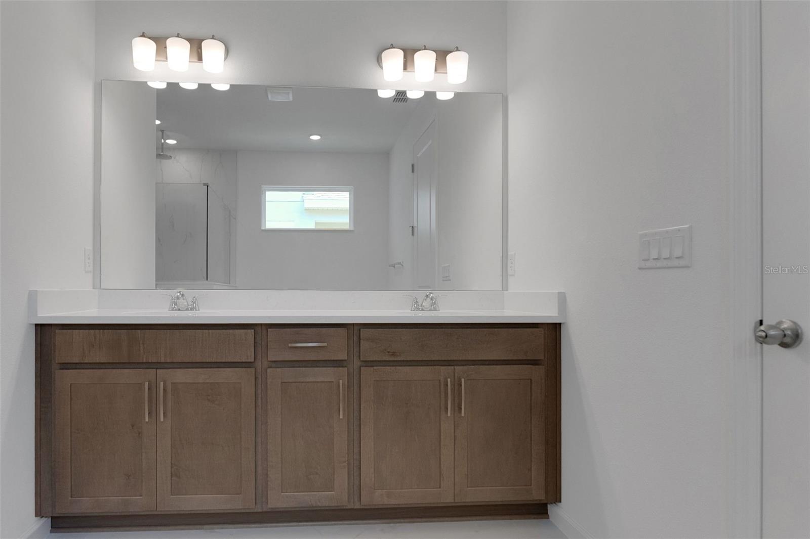 5237 Waypointe Blvd Property Photo 19
