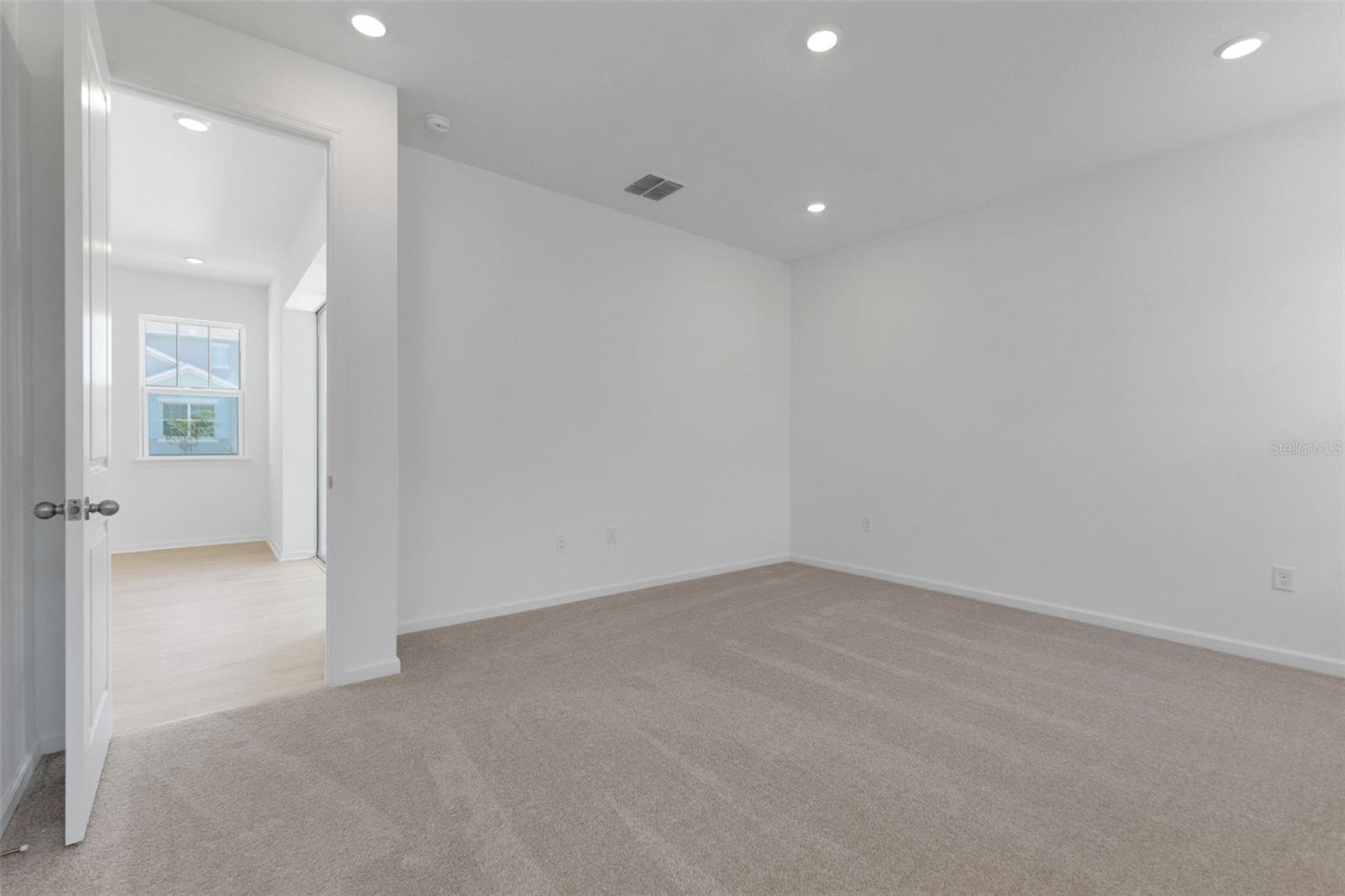 5237 Waypointe Blvd Property Photo 26