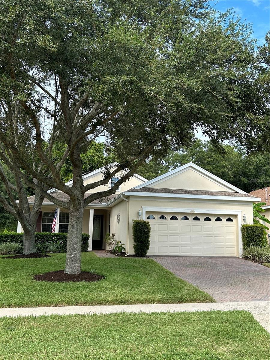 2205 Caledonian St Property Photo 1