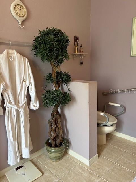 2205 Caledonian St Property Photo 8