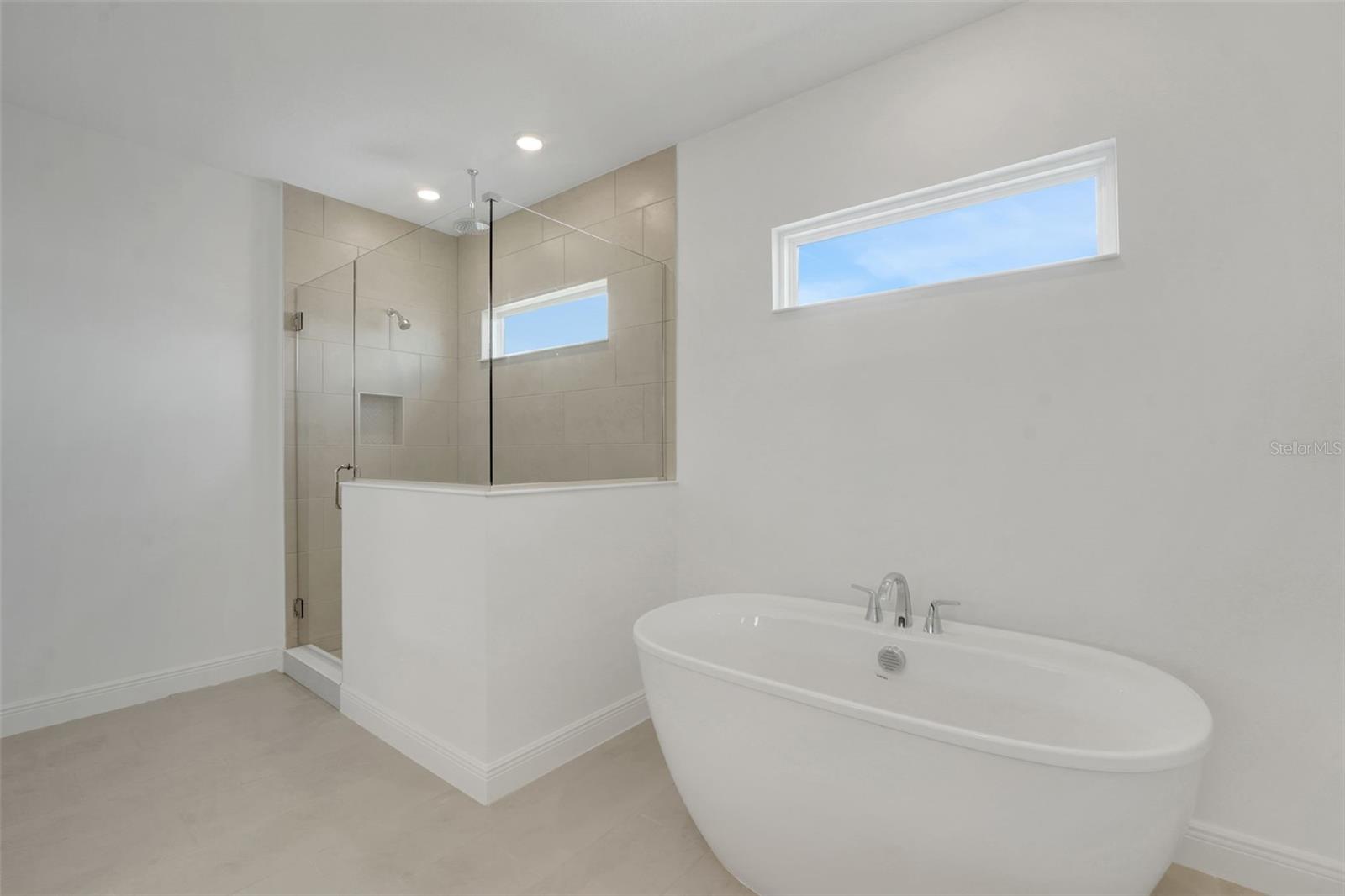 5229 Waypointe Blvd Property Photo 7