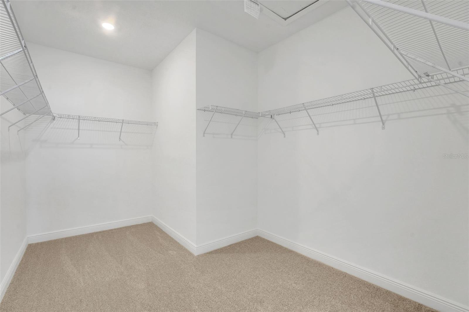 5229 Waypointe Blvd Property Photo 9