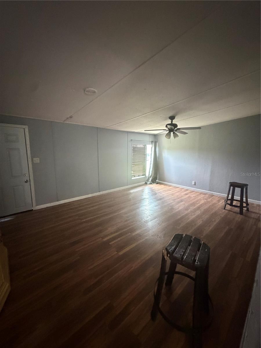 6828 State Road 33 Property Photo 19