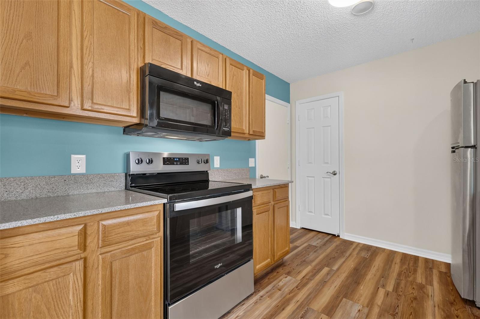 1717 Francisco St Property Photo 9