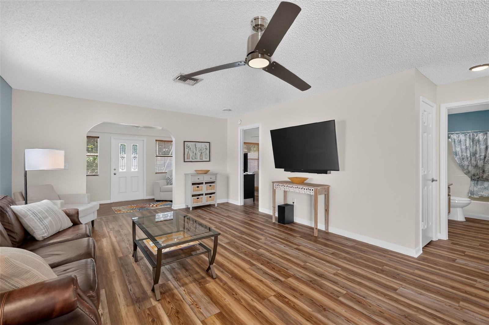 1717 Francisco St Property Photo 18