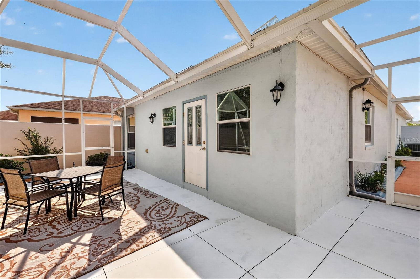 1717 Francisco St Property Photo 34