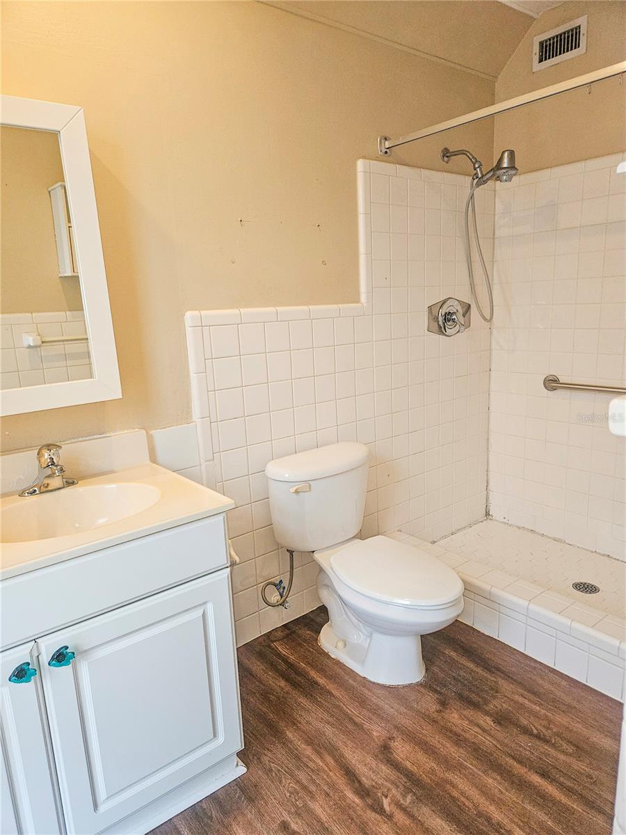 1820 Lombardy Dr Property Photo 11
