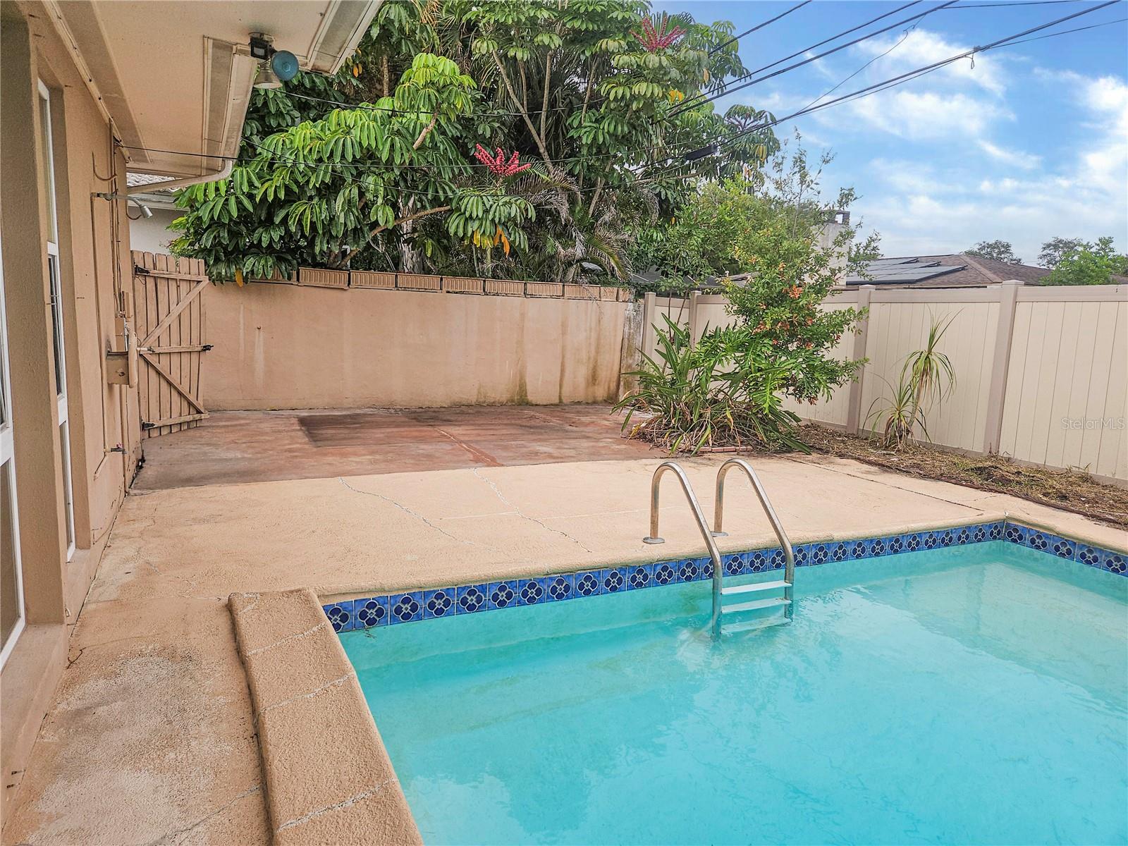 1820 Lombardy Dr Property Photo 18