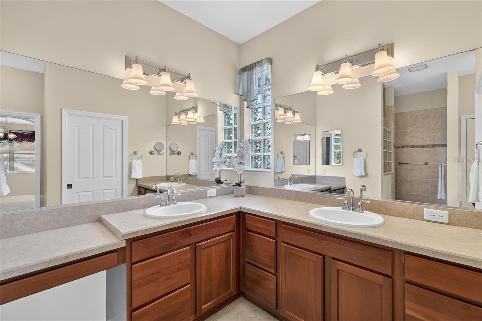2693 Iris Way Property Photo 17