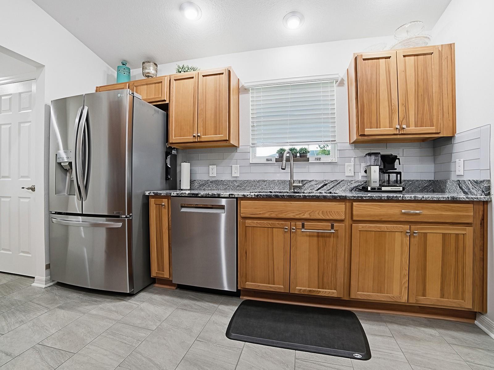 843 Clifford Ct Property Photo 4