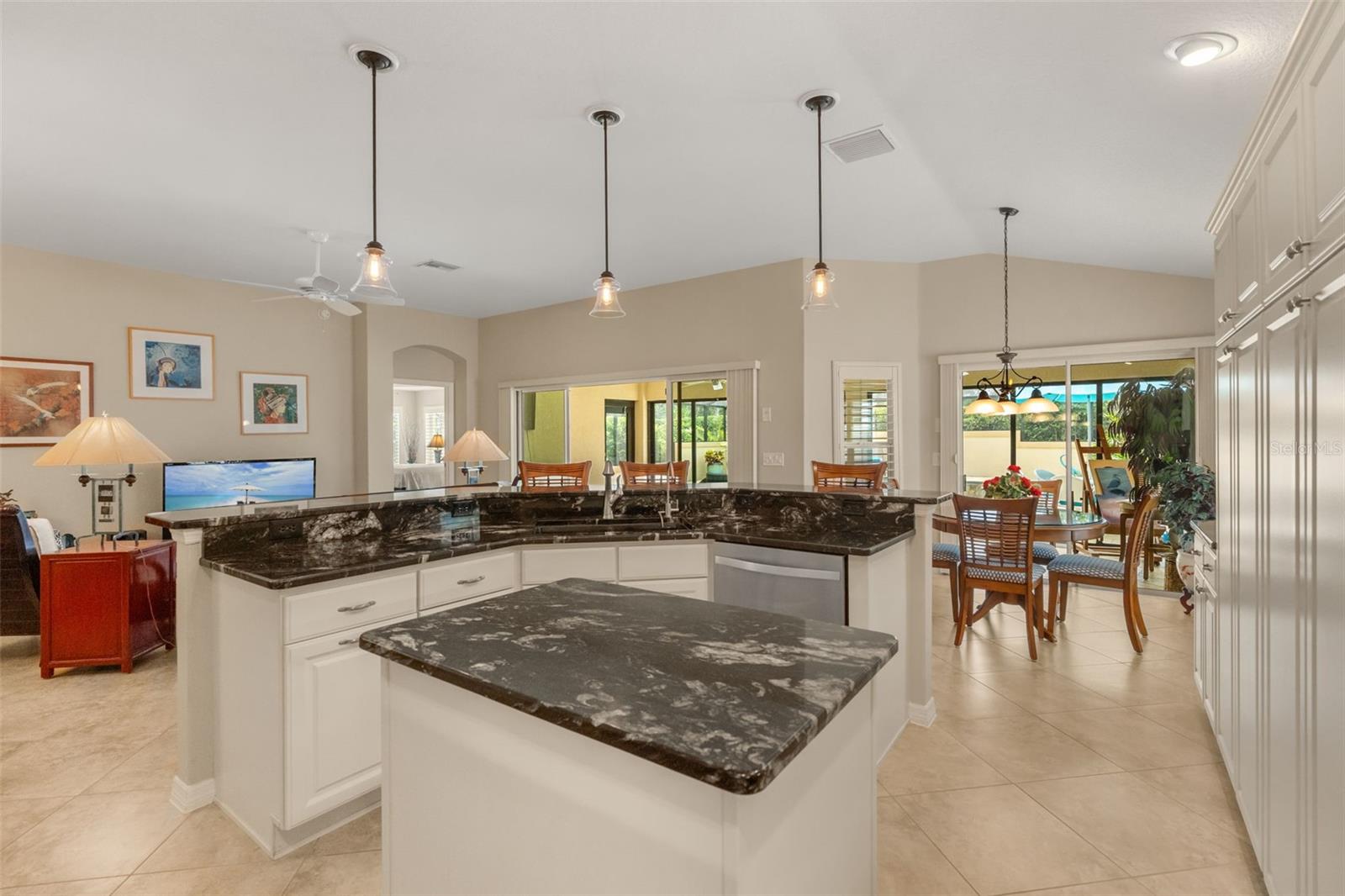 2643 Jupiter Way Property Photo 19