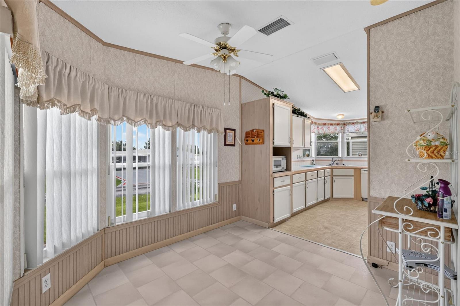 16649 Se 96th Ct Property Photo 11